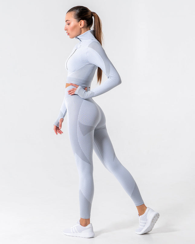 Aligné | Women’s Seamless Long Sleeve Top – Sculpted Comfort Fit - White
