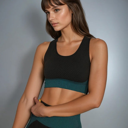 Aligné | Women’s Seamless Sports Bra – Supportive Sculpt Fit - Green