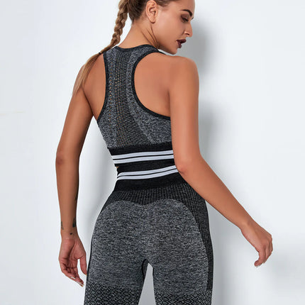Horizon | Sports Bra for Women with Seamless Design – Space Black