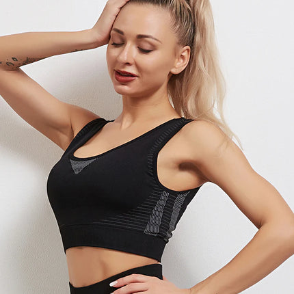 Aura | Seamless Sports Bra – Effortless Support & Style - Black
