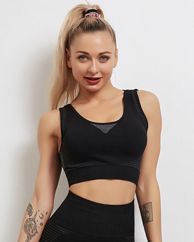 Aura | Seamless Sports Bra – Effortless Support & Style - Black