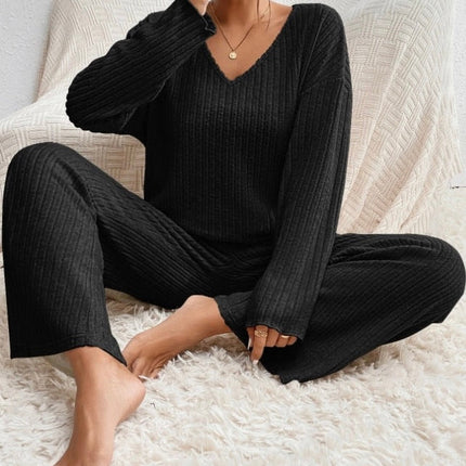 Evangeline | Two-Piece Knit Lounge Set – V-neck Knitwear