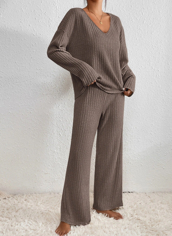 Evangeline | Two-Piece Knit Lounge Set – V-neck Knitwear
