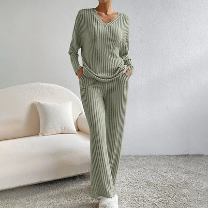 Evangeline | Two-Piece Knit Lounge Set – V-neck Knitwear