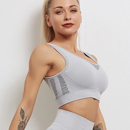 Aura | Seamless Sports Bra – Ultimate Comfort & Performance Light Gray