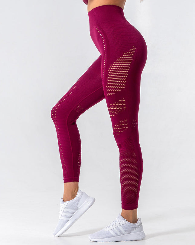 Noire | Women’s Cut-Out Seamless Leggings – Sleek Contour Design – Burgundy