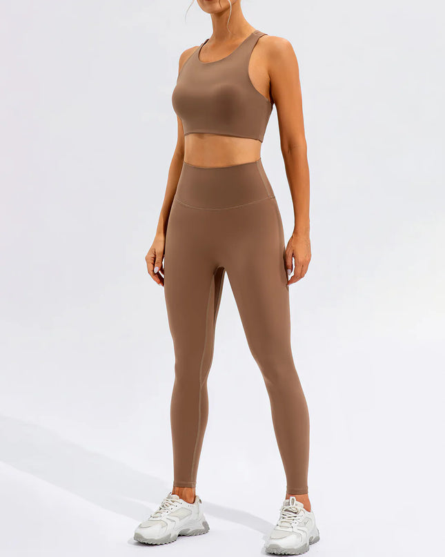 Prism | Sports Bra for Women with High Neckline and Back Cutout – Brown