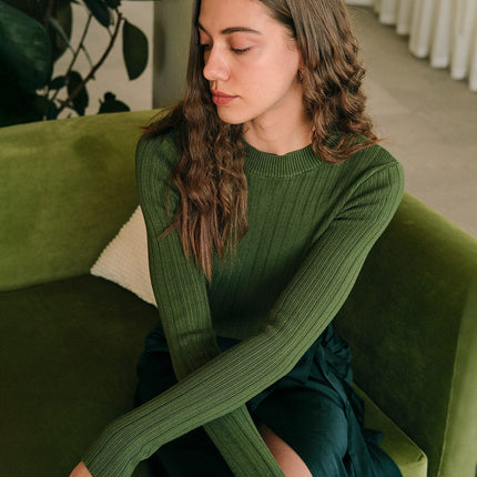 Eva | Slim Fit Ribbed Knit Tee