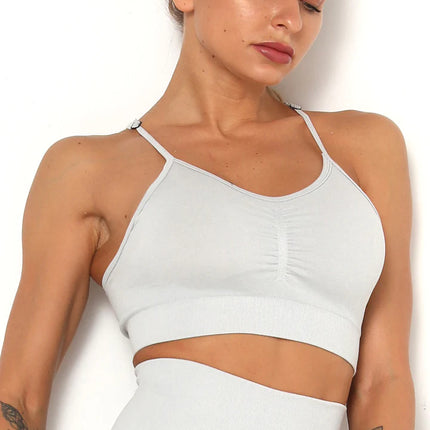 Apex | Seamless Sports Bra – Effortless Comfort & Style - Gainsboro