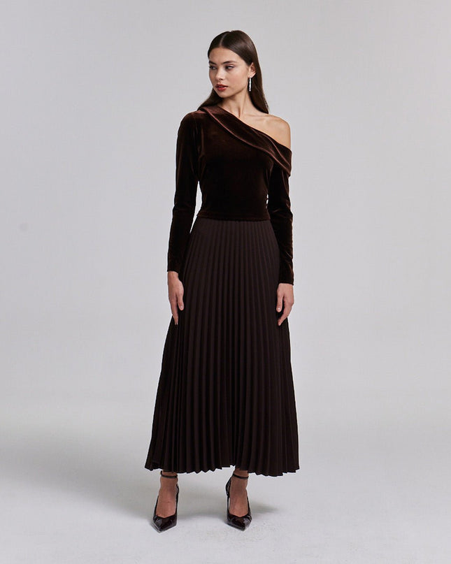 Viola | Off Shoulder Fitted Velvet Wedding Guest Maxi Dress